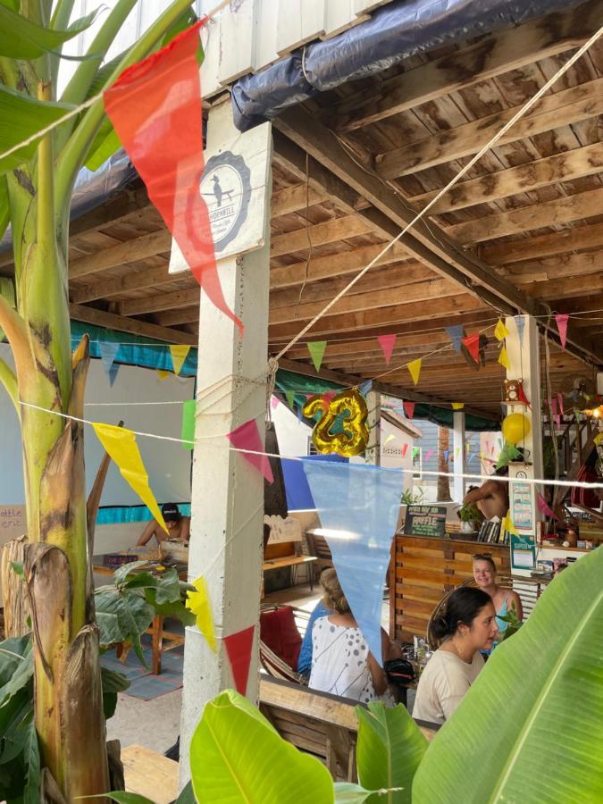 The Hornbill Hostel Đảo Koh Rong Samloem Ngoại thất bức ảnh