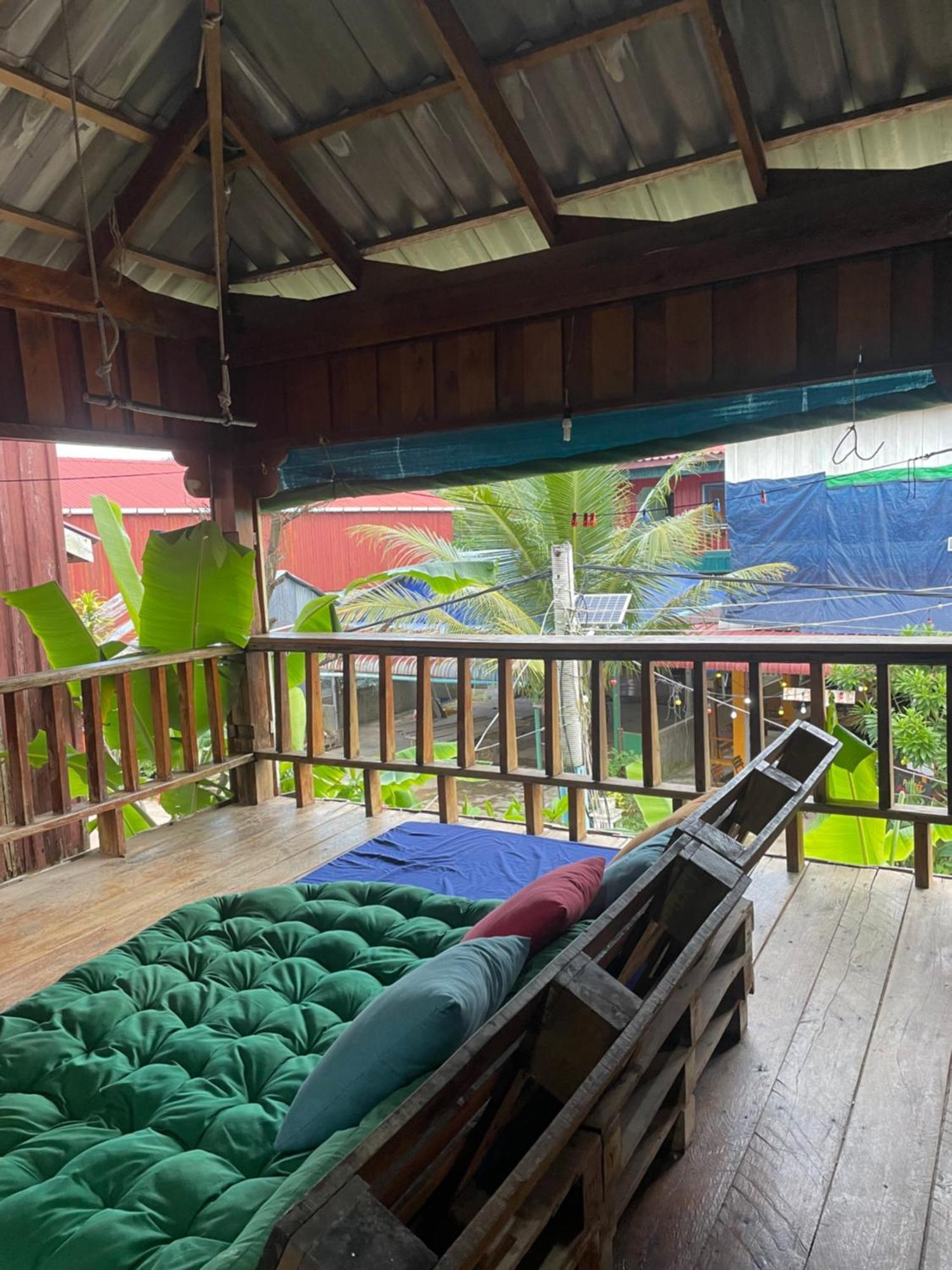 The Hornbill Hostel Đảo Koh Rong Samloem Ngoại thất bức ảnh