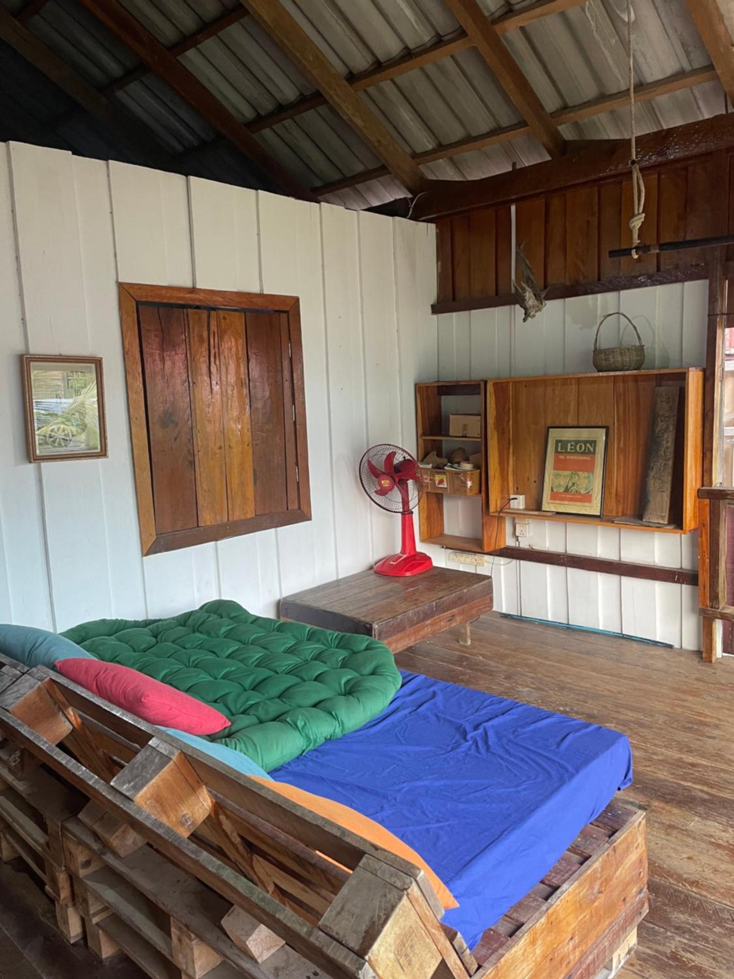 The Hornbill Hostel Đảo Koh Rong Samloem Ngoại thất bức ảnh